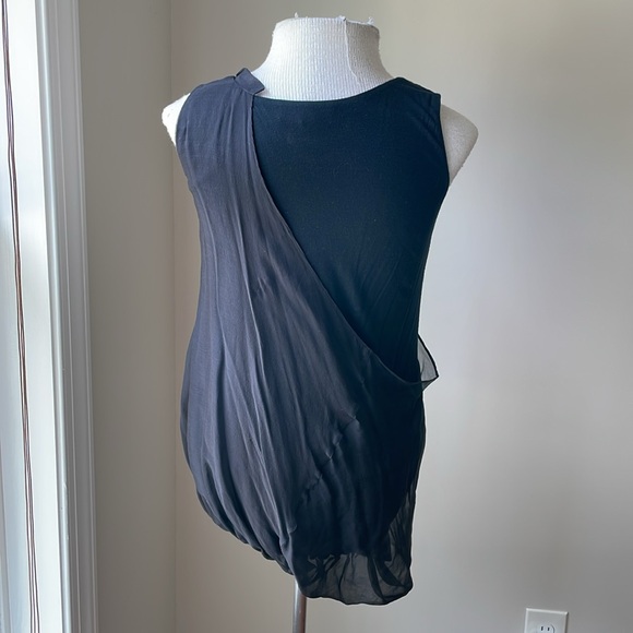 Unique design summer blouse - Picture 2 of 4